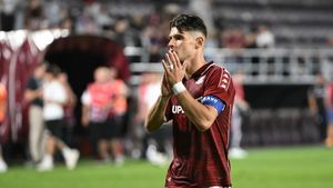 Ce s-a vorbit în vestiarul Rapidului despre plecarea lui Alex Dobre și transferul lui Olimpiu Moruțan: „Mai mult nu am ce să spun”