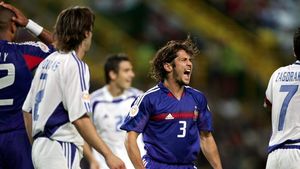 "Franța este clar peste România**, trebuie să atace ca la război!"