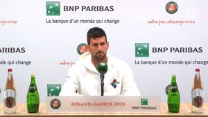 Novak Djokovic, întrebat despre huiduielile primite în semifinala cu Carlos Alcaraz de la Roland Garros! Doar el putea răspunde astfel: „Nu îmi pasă!" VIDEO