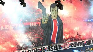 Scenografie de senzație realizată în onoarea marelui actor Jean-Paul Belmondo la meciul PSG - AC Milan din Liga Campionilor! | VIDEO