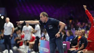 Selecţionerul României, demis: „Un nou capitol începe”