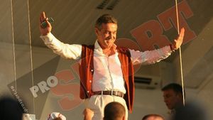 Becali EXULTĂ‚:** '"U" nu-i o echipă rea, dar Steaua e INVINCIBILĂ‚! Tiki-taka Barcelona'