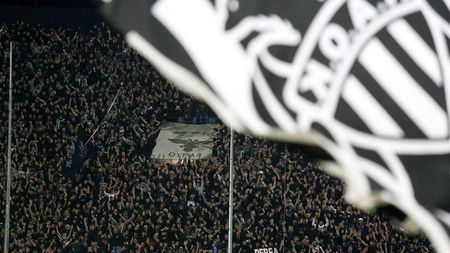 Sold-out în timp record! FOTO | Fanii lui PAOK au luat cu asalt casele de bilete pentru meciul cu Chelsea