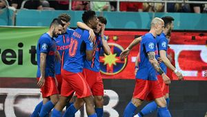 Gigi Becali a zis că nu va mai juca „în viața lui” fundaş central şi s-a ținut de cuvânt! Ce improvizație a făcut doar pentru a nu-l folosi pe Chiricheş în apărare cu Universitatea Craiova