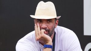 Fiul lui Ion Țiriac a trecut peste despărțirea de Sorana Cîrstea. Mesaj din 3 cuvinte pentru dușmani