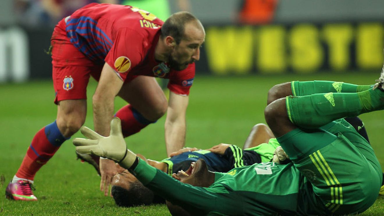 Van der Sar nu poate să uite de coșmarul trăit cu Steaua! Și-a adus iar aminte înainte să plece cu Ajax în China