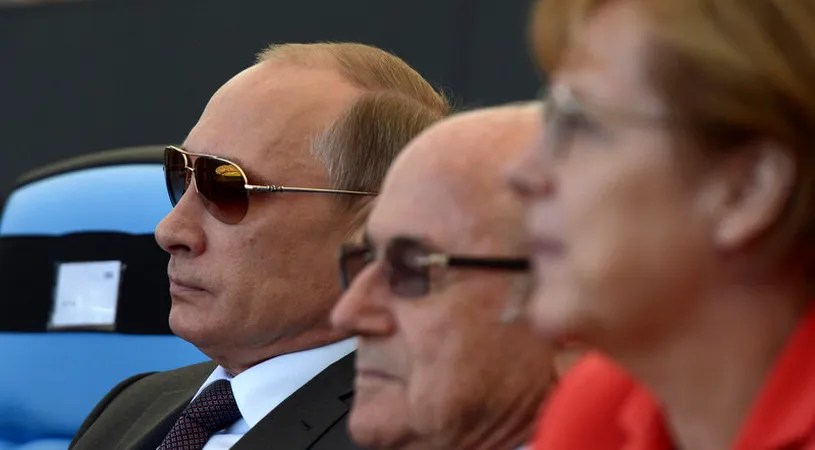 

Vladimir Putin spune că SUA vor să împiedice realegerea lui Joseph Blatter la președinția FIFA