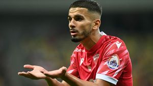 „Când face un sprint, i se deschide parașuta”. Lamine Ghezali, pur și simplu desființat de un fost dinamovist