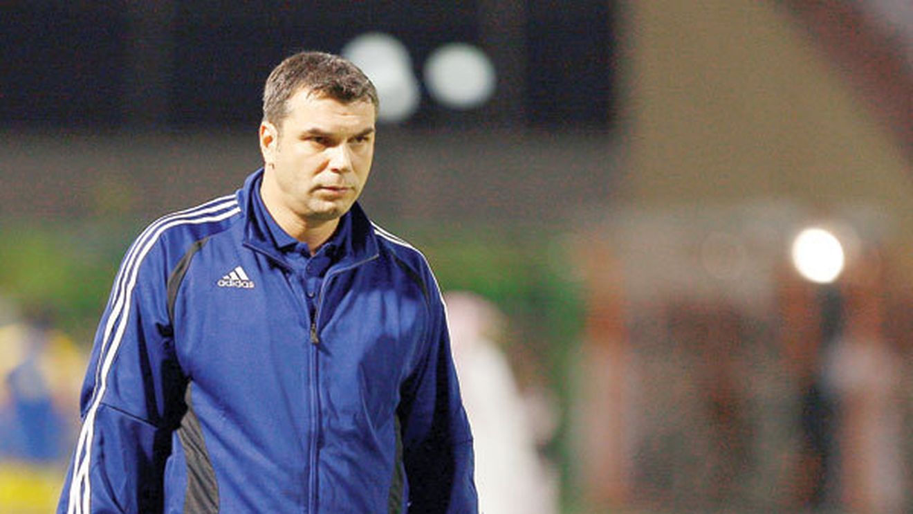 Olăroiu, ridicat în slăvi de FIFA:** "A readus clubul în elită și mândria în rândul fanilor"