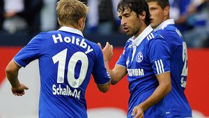 Cum a ajuns Mediașul să "salveze" Steaua: Schalke a pus pe jar tot Clujul!** "Nici Chelsea nu ne-a cerut atâtea"