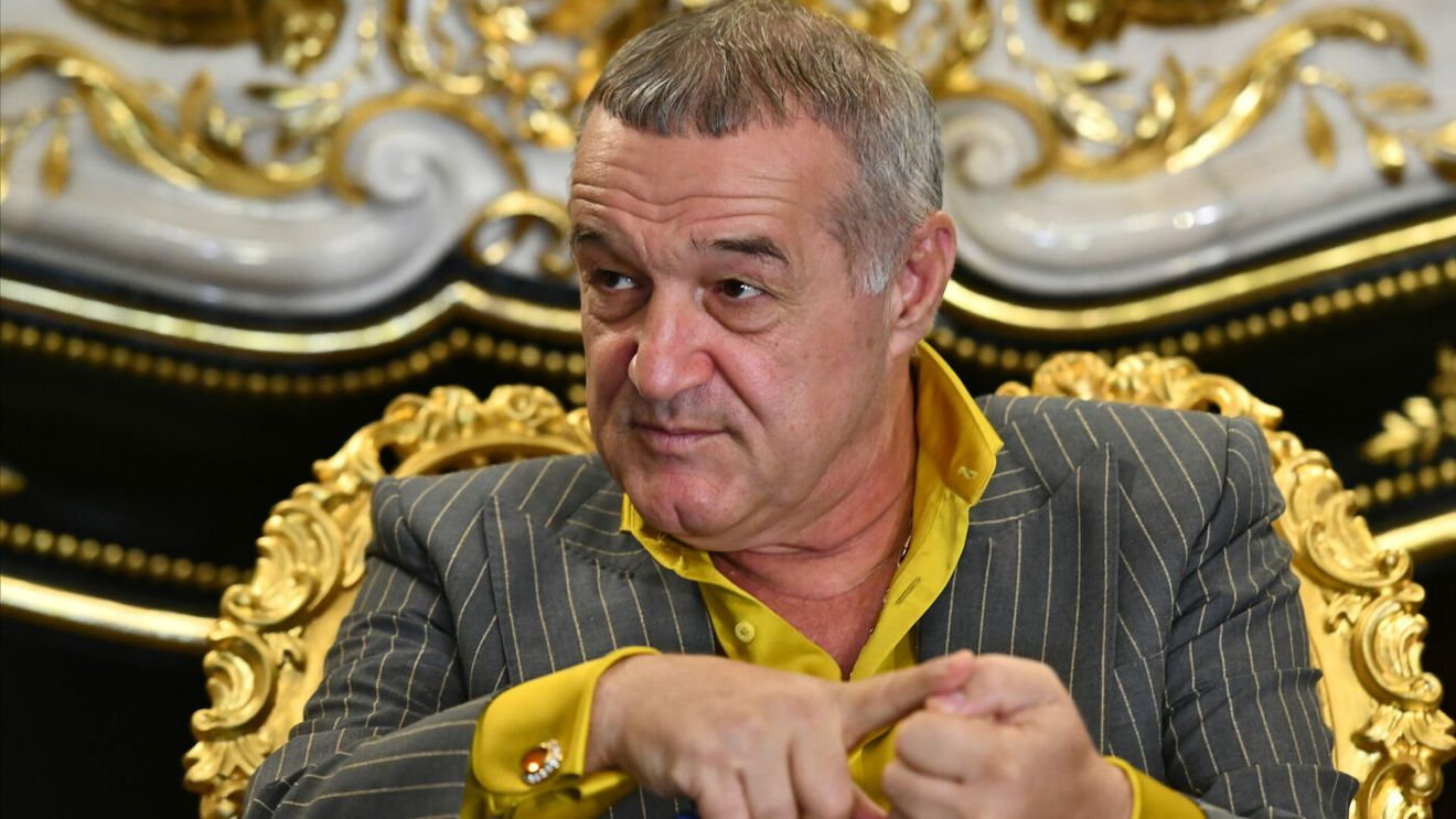 Gigi Becali a fācut revoluție în echipă la pauza meciului FCSB - CFR Cluj. Trei fotbalişti, out din echipă după numai 45 de minute