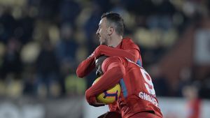 "Bizonul" se întoarce pe teren, dar există o problemă: "O să vină cu vreo nouă kilograme în plus"