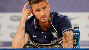 Victoria cu Georgia îi pune în temă pe francezi. Giroud: "Respectăm foarte mult reprezentativa României. Să dai cinci goluri cu Georgia nu e rău deloc"