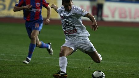 "Ronaldinho peste Hagi"