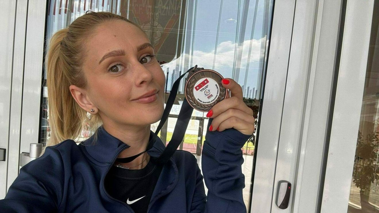 Atleta din România nu e legitimată nicăieri, se antrenează pe dealuri și la stadionul comunal, dar face performanță: „Cu pasiune și multă muncă, poți reuși”