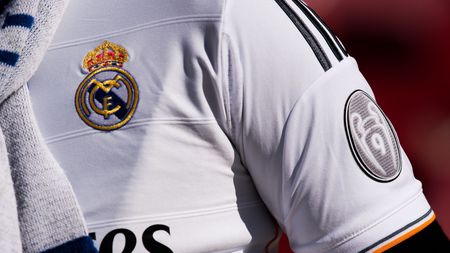 Veste proastă pentru fanii lui Manchester City: de ce nu vor putea avea celebra emblemă a Ligii Campionilor pe tricouri în sezonul viitor, în ciuda triumfului de la Istanbul!