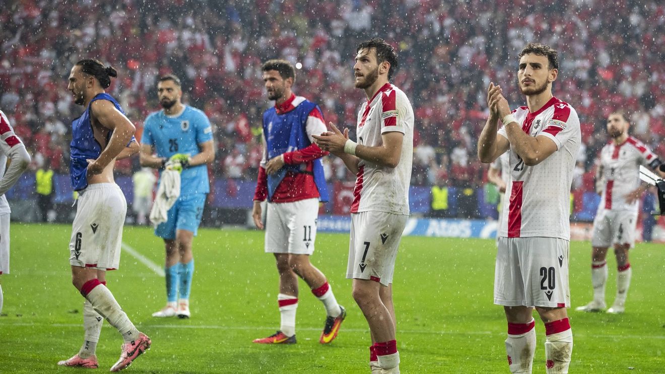 Filipe Coelho are motive de îngrijorare: Anzor Mekvabishvili a ieşit accidentat în meciul cu Spania. Jucătorul Universităţii Craiova, evidenţiat alături de Kvaratskhelia, de presa spaniolă