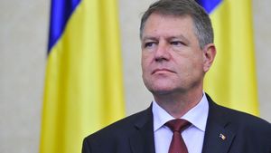 "Nu are ce căuta acolo". Becali, fericit că Iohannis nu va fi prezent la sfințirea Catedralei Mântuirii Neamului
