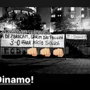 Un grup de fani îi amenință pe jucătorii lui Dinamo înaintea returului infernal cu Universitatea Cluj: „Vă dezbrăcăm! Sărim din peluză!”