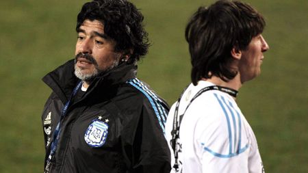 Maradona a tranșat rivalitatea cu Lionel Messi pentru cel mai tare jucător din istorie:** "E am fost cel mai bun"