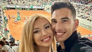 Andreea Bălan a fugit la Paris pentru Victor Cornea și le-a arătat tuturor unde a început iubirea lor! „Dați swipe”. GALERIE FOTO