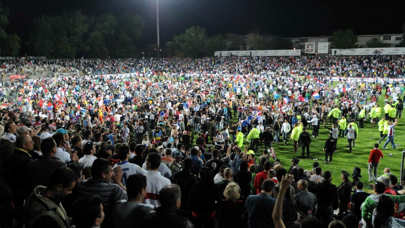 Echipa din Superliga se trezeşte cu stadionul vândut: „Ne dau afară? Avem contract”. Prețul naşte controverse