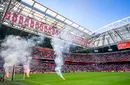 Haos total la meciul Ajax – Feyenoord! Fanii „lăncierilor” nu au mai suportat umilința și au „incendiat” stadionul! Meciul a fost suspendat | VIDEO
