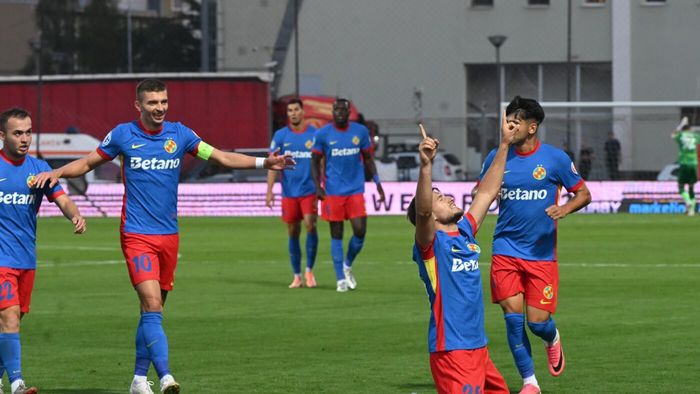 Gigi Becali l-a pus la zid pe Dennis Politic și după ce a dat gol: „Nu-mi place de el! Are frică”