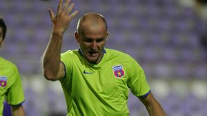 Grzelak,** gol la prima atingere!
