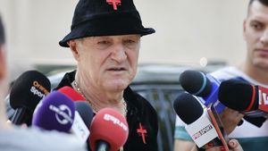 Gigi Becali, reacție incredibilă! Acuză arbitrajul din meciul FCSB - CSKA 1948 Sofia: „A fost un Feșnic albanez! Toată viața îl va urmări” | VIDEO