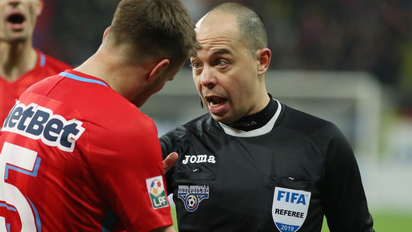 Reacție nervoasă în direct la ProSport Live. Un "greu" al fotbalului n-a iertat pe nimeni: "A fost o săptămână sălbatică! Arbitrii au închis ochii, nu se poate așa ceva. Ei n-au sânge în instalație"