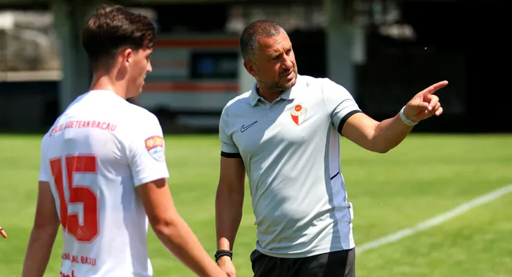 FC Bacău, misiune complicată la Reșița, pe terenul unei echipe cu procentaj de 100 la sută pe teren propriu. Costel Enache: ”Nu mă așteptam la o echipă nouă să fie așa de performantă”