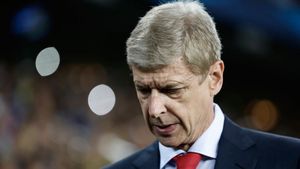 Wenger s-a decis: dă bani pe transferuri! 70 de milioane de lire pregătite de "tunari" pentru 5 ținte de top. Două, de la Real