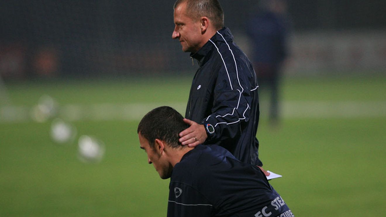 "Gigi nu s-a băgat la echipă! Din cauza valorii, Arthuro e rezervă!"