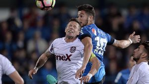 Ratează Becali încă un transfer important? "Mă gândesc să rămân... Am renunțat la clauză!" Mesajul transmis de jucătorul care acceptase oferta FCSB