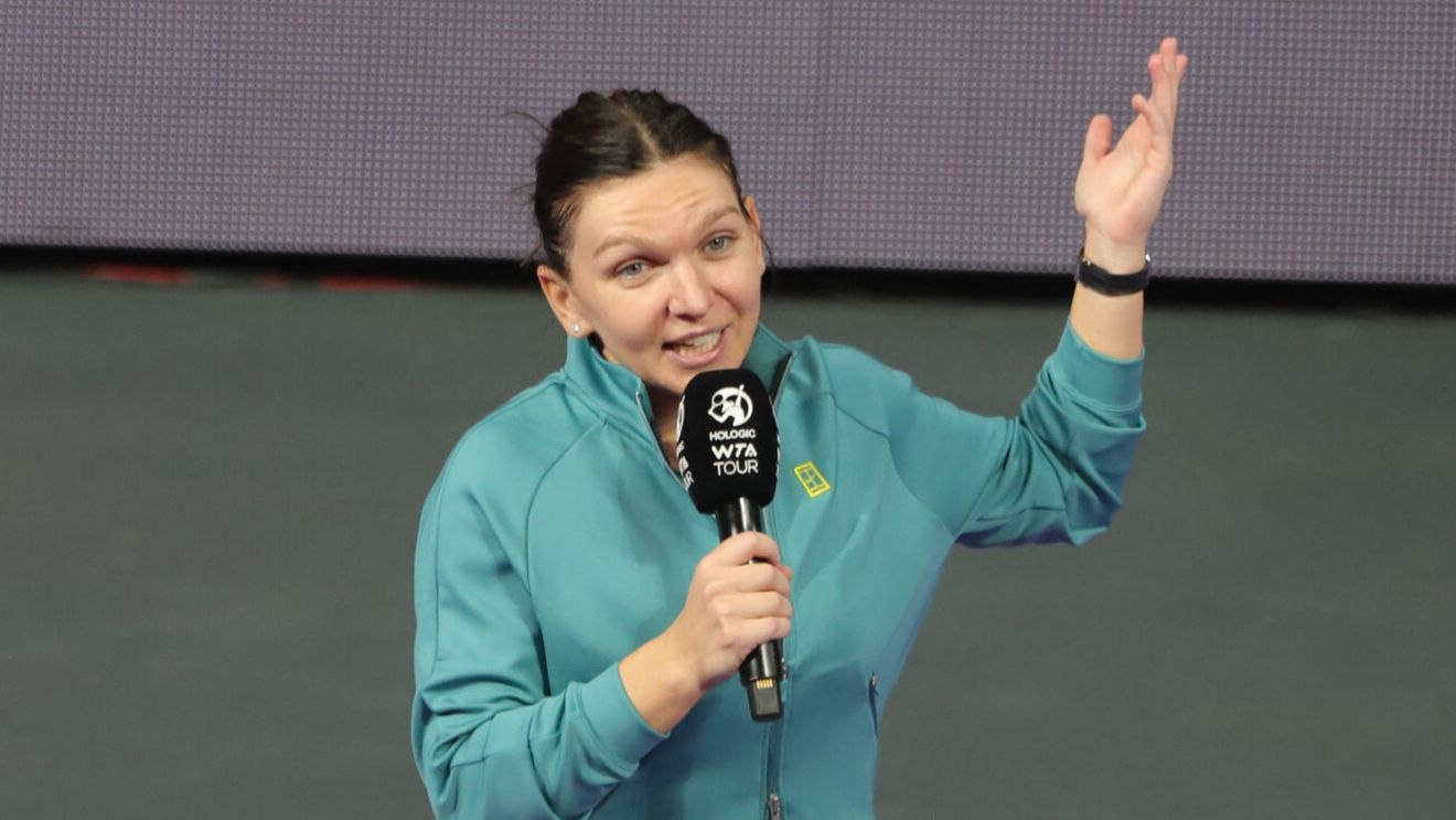 Simona Halep, la braț cu bărbatul care i-a schimbat viața. Lângă ei, o mare campioană și, totodată, managerul care a fost alături de ea la greu
