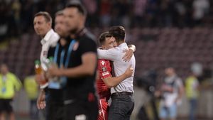 Florin Bratu a dezvăluit cum l-a adus pe Deian Sorescu la Dinamo: „Doar eu am crezut în el! S-ar descurca în Bundesliga, ar trebui să plece!” | EXCLUSIV