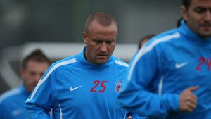 Fantoma "țepei" Baciu îl urmărește pe Gigi Becali!** "Prietenul" Sechelariu anunță că datoria Stelei s-a dublat