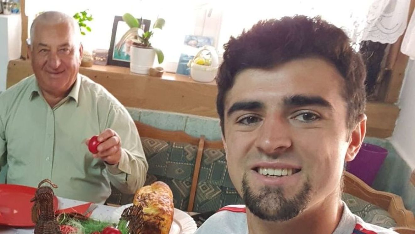 Pașcanu, în izolare la bunici! Campionat de rummy, clătite și cartea lui Carlo Ancelotti | FOTO&VIDEO