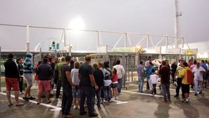 Biletele de la Euro U 19, distribuite de autoritățile locale!** Galerie cu circuit închis