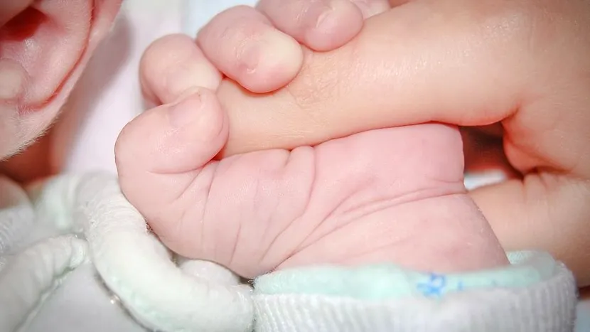 A fost efectuată necropsia bebelușului din Suceava, mort după botez! Ce au descoperit medicii legiști