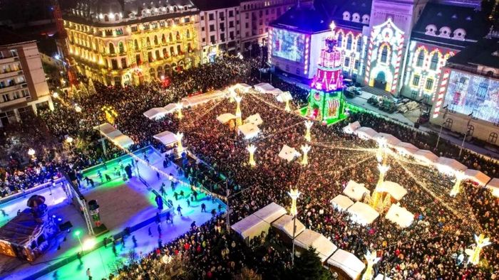 Târgul de Crăciun de la Craiova le-a dat planurile peste cap celor de la Sparta Praga. Ce au făcut cehii după ce au ajuns în Bănie. EXCLUSIV