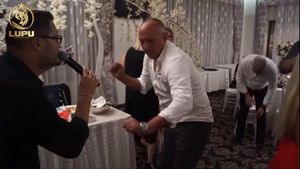 „Pentru regele Florin Prunea number 1!”. Fostul manager de la Dinamo dansează pe manele, după despărțirea de formația roș-albă | VIDEO