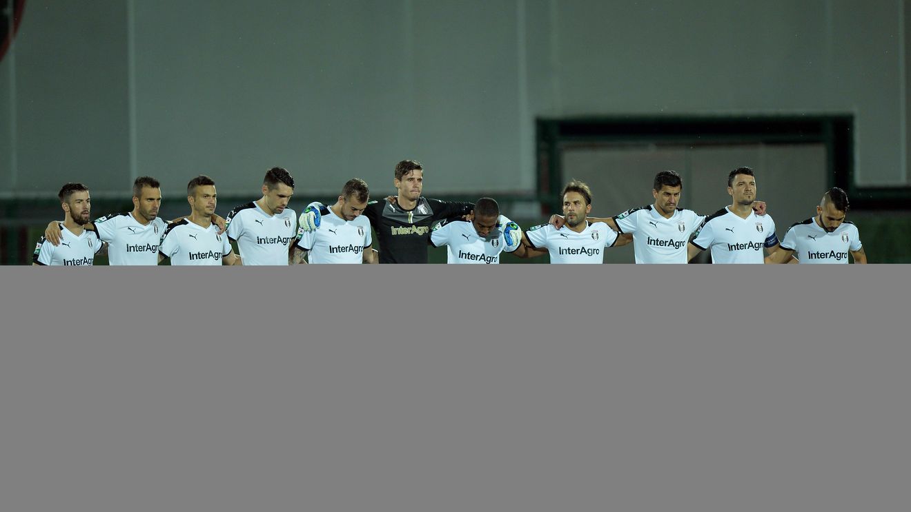 Se desființează Astra? Mărturie-șoc din interior: liderul Ligii 1 n-are bani nici de mâncare, jucătorii nu au geci și pantaloni lungi de trening. Răspunsul conducerii: "Probabil nu l-am mulțumit pe patron"