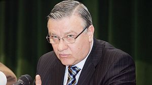 Sandu: "Becali este influențat!"