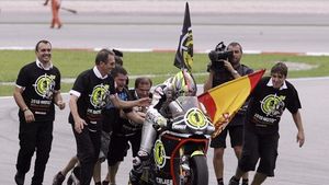 Toni Elias, campion mondial la Moto2