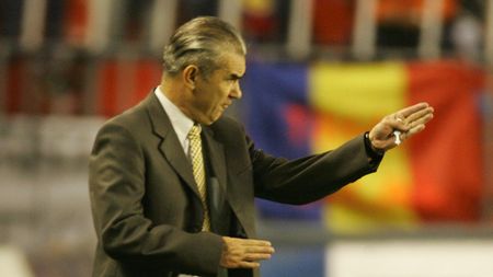 Iordănescu: "E greu pentru CFR să meargă în Ligă cu un antrenor neexperimentat"