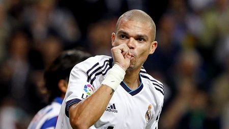 Replici dure între Pepe și Vilanova!** Ce clip vrea să scoată antrenorul catalanilor și unde crede portughezul că e locul celor de la BarÃ§a