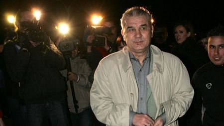 "Răzvan nu se poate plânge de o atitudine ostilă!** Naționala a fost aplaudată în Ghencea!"