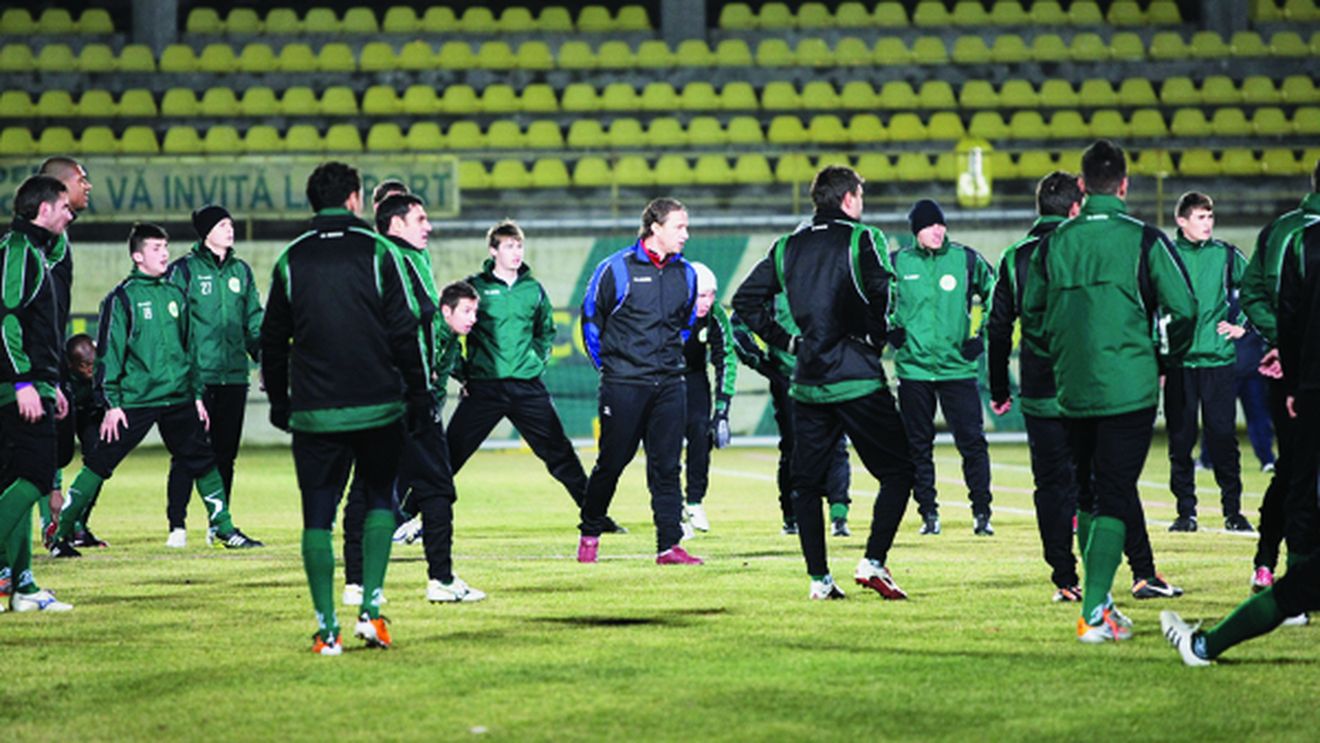 Laurențiu Reghecampf a sunat adunarea!** VEZI cum arată lotul Concordiei